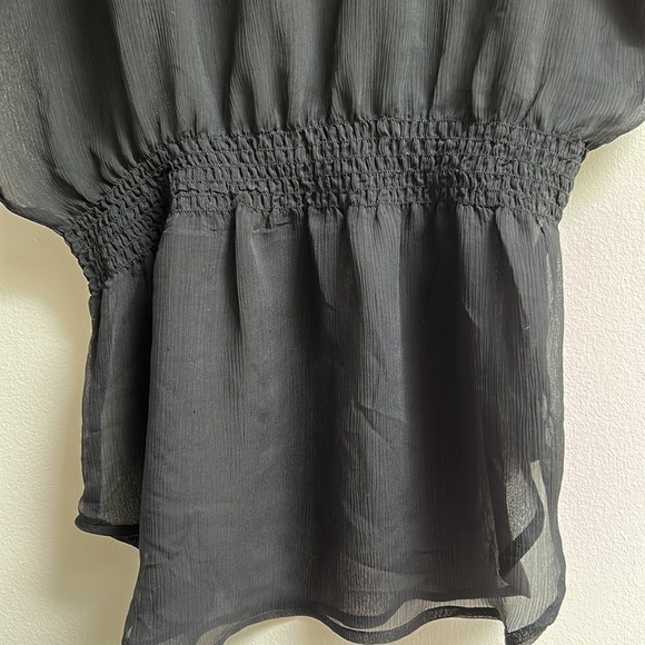 Express shear black top size medium - Picture 4 of 4